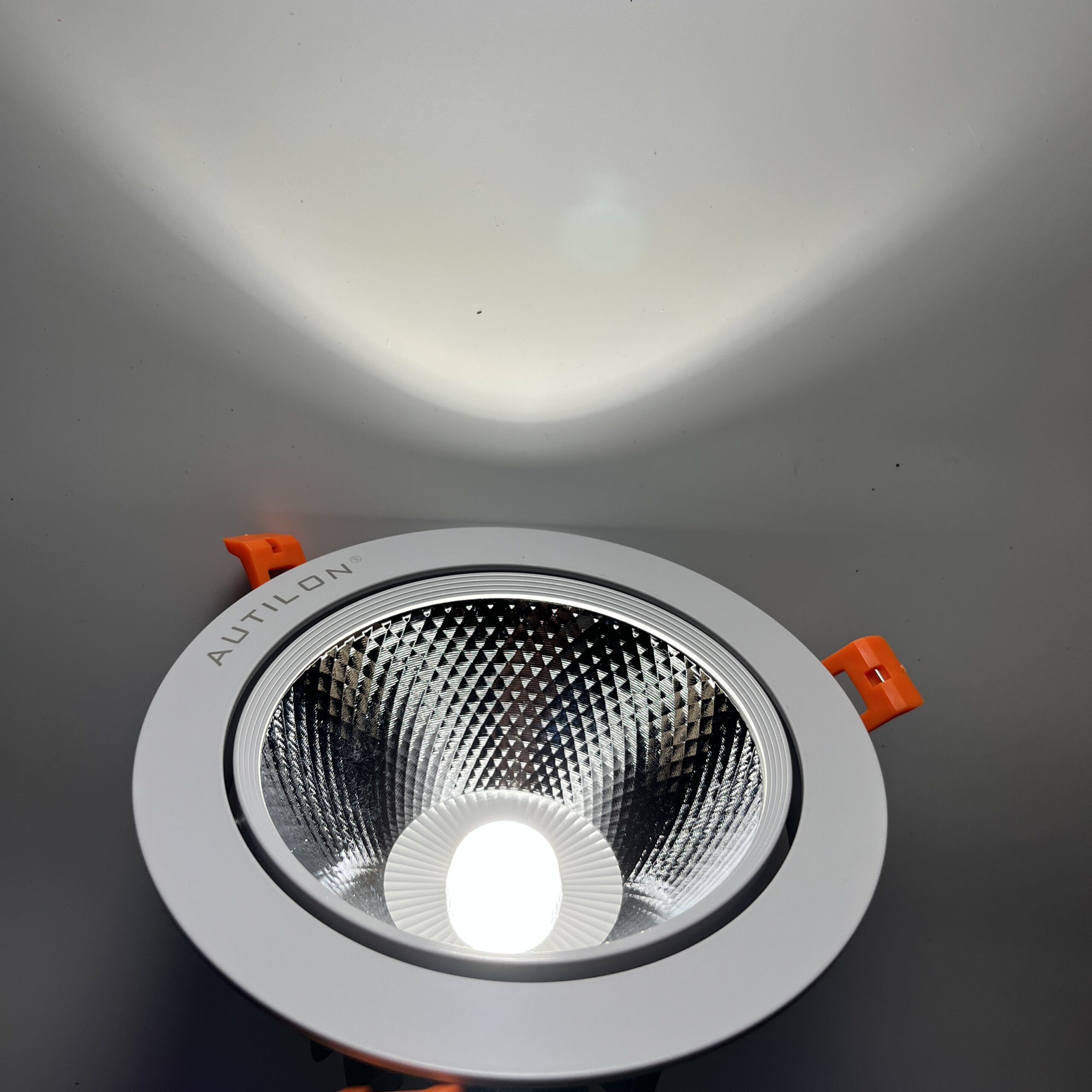 round ceiling lighting